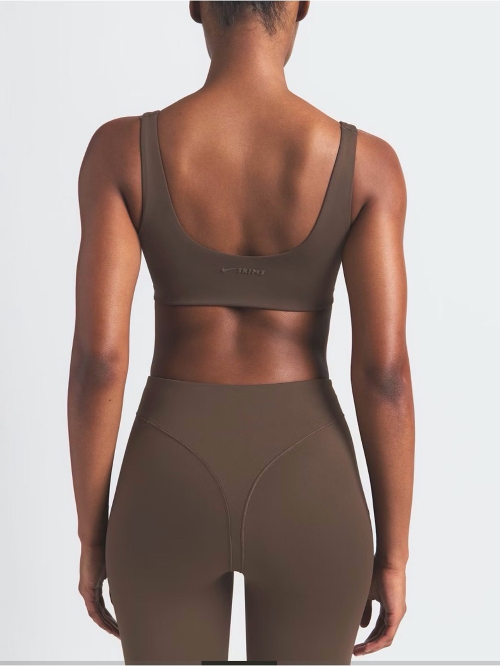 NIKE SKIMS Sculpting High-Rise Leggings in Brown - Picture 3 of 5